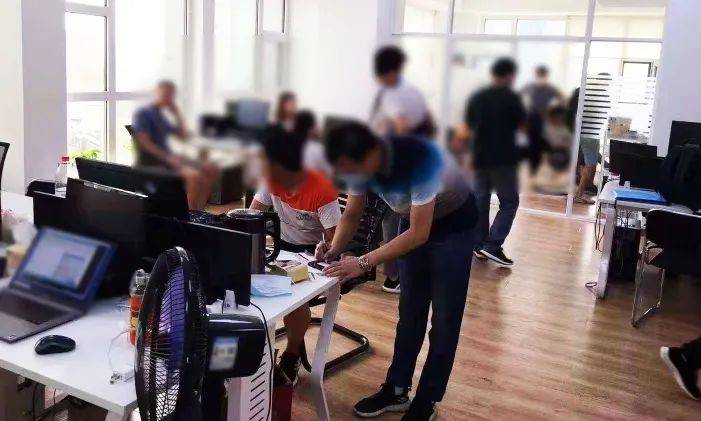 广州市警方通报刷脸付出传销案和网络地下钱庄案件